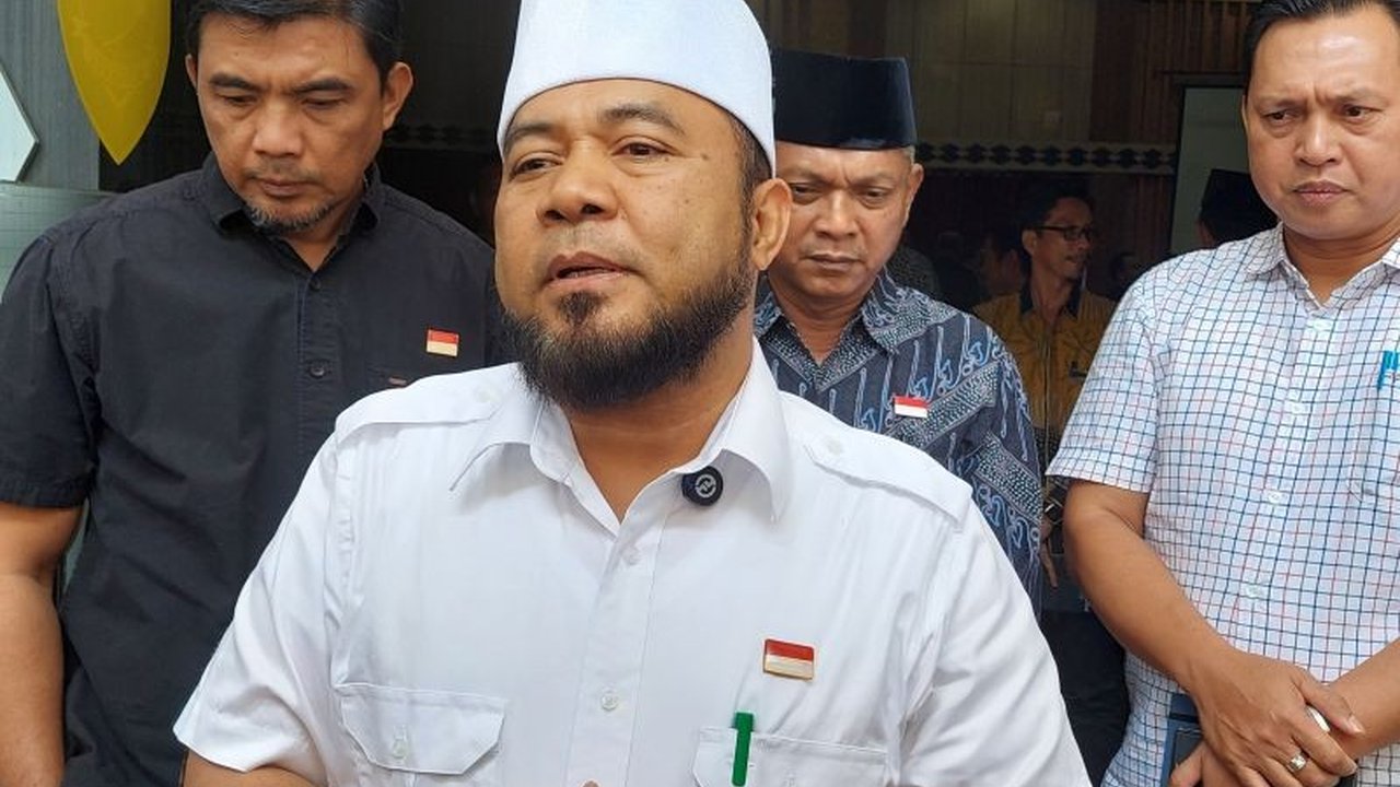 Gubernur Bengkulu Helmi Hasan meminta penindakan tegas terhadap angkutan tambang dan perkebunan yang melebihi kapasitas, demi menjaga infrastruktur jalan provinsi yang telah dibangun dengan anggaran besar.