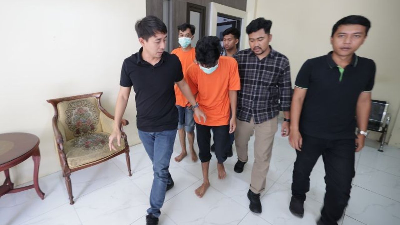 Tertangkap Basah! Dua Mahasiswa Pemeras Kadindik Jatim Terancam 9 Tahun Penjara