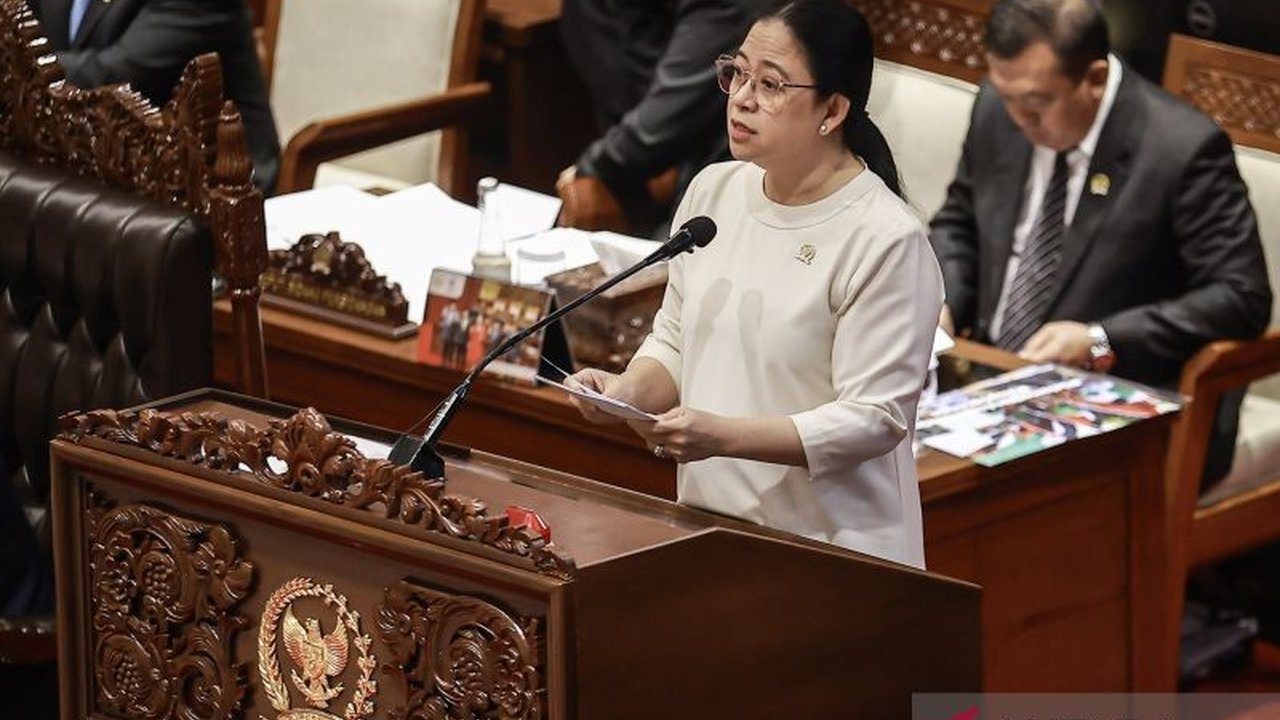 Ketua DPR RI Puan Maharani mengonfirmasi adanya surat dari Komisi III DPR RI berisi kajian putusan Mahkamah Konstitusi yang memicu perdebatan publik. Apa isinya?