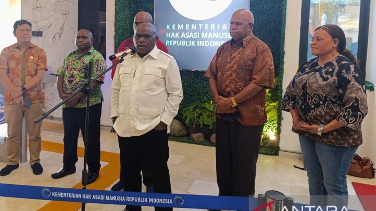 Menteri HAM Natalius Pigai mengungkapkan fakta menarik bahwa intensitas Konflik Papua kerap meningkat signifikan menjelang, saat, atau sesudah Pilkada. Mengapa demikian?