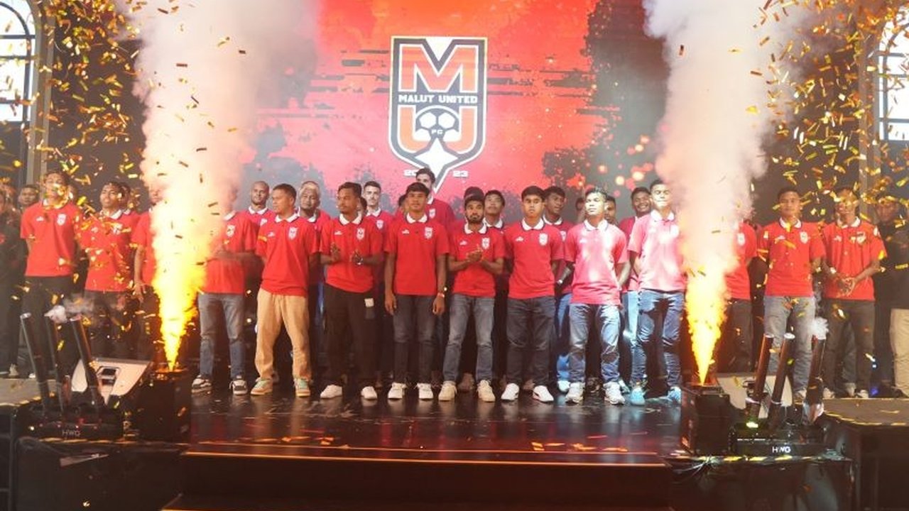 Malut United FC, yang dikenal sebagai Laskar Kie Raha, memperkenalkan skuad terbarunya untuk BRI Super League, siap tempur dengan ambisi besar dan wajah-wajah baru.