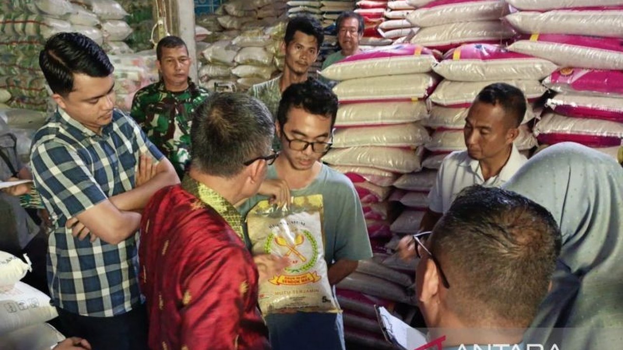 Pemerintah Kabupaten Bangka Barat gencar pantau gudang distributor cegah peredaran beras oplosan. Bagaimana hasil temuan tim di lapangan terkait mutu dan keamanan beras?