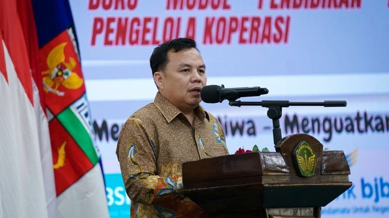 Ketua DPRD Kota Bogor soroti pentingnya pelatihan koperasi untuk atasi 3 'penyakit' utama yang menghambat kemajuan. Anggaran pelatihan koperasi didorong masuk APBD Perubahan 2025.