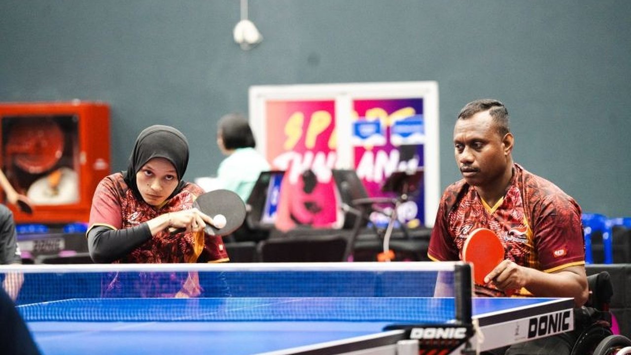 Tim Para Tenis Meja Indonesia mencetak sejarah dengan meraih 6 medali di Kejuaraan Dunia 2025 Thailand, termasuk emas dan kejutan besar. Bagaimana mereka melakukannya?
