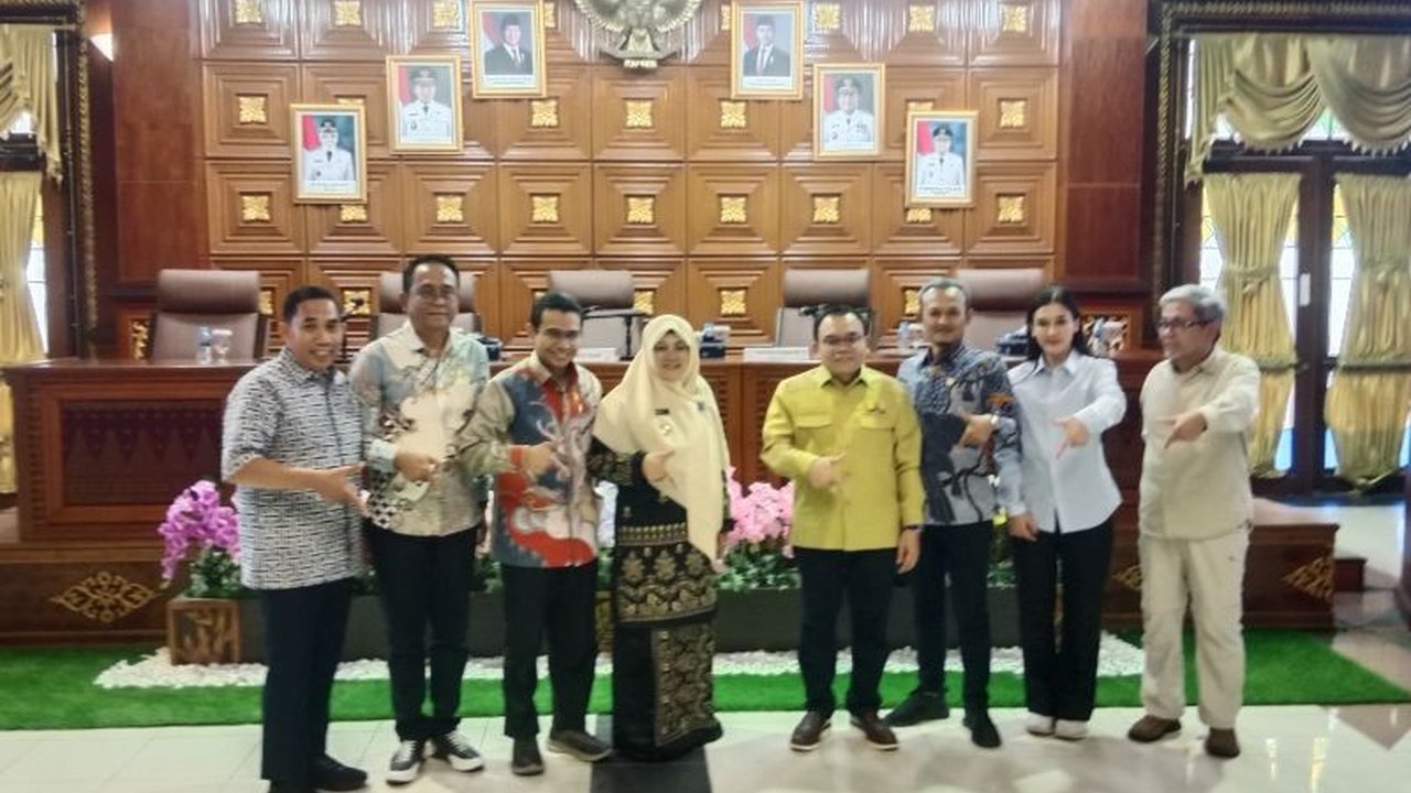 Komisi VII DPR RI menjajaki Potensi Pariwisata Siak, Riau, untuk dijadikan Kawasan Strategis Pariwisata Nasional. Bagaimana Siak, pusat kebudayaan Melayu, bisa bertransformasi?