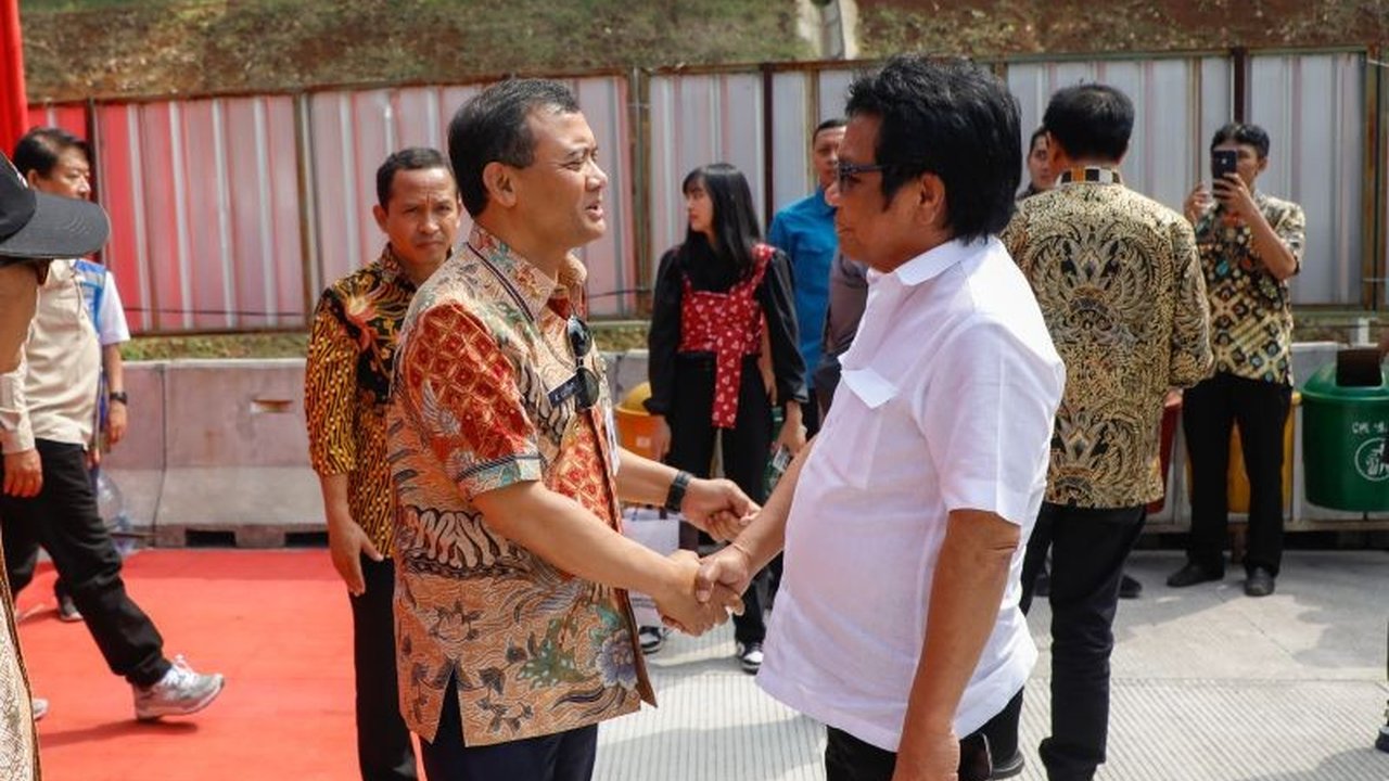 Gubernur Jawa Tengah Ahmad Luthfi menyatakan Tol Bawen-Yogyakarta diproyeksikan beroperasi pada 2026, membuka konektivitas dan potensi ekonomi baru di Jateng dan DIY.