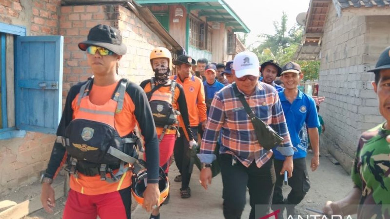 Tim SAR gabungan berhasil melakukan penemuan jasad korban tenggelam, Aziz Alfatih (6), di Sungai Lematang setelah dua hari pencarian intensif. Bagaimana kronologi lengkapnya?