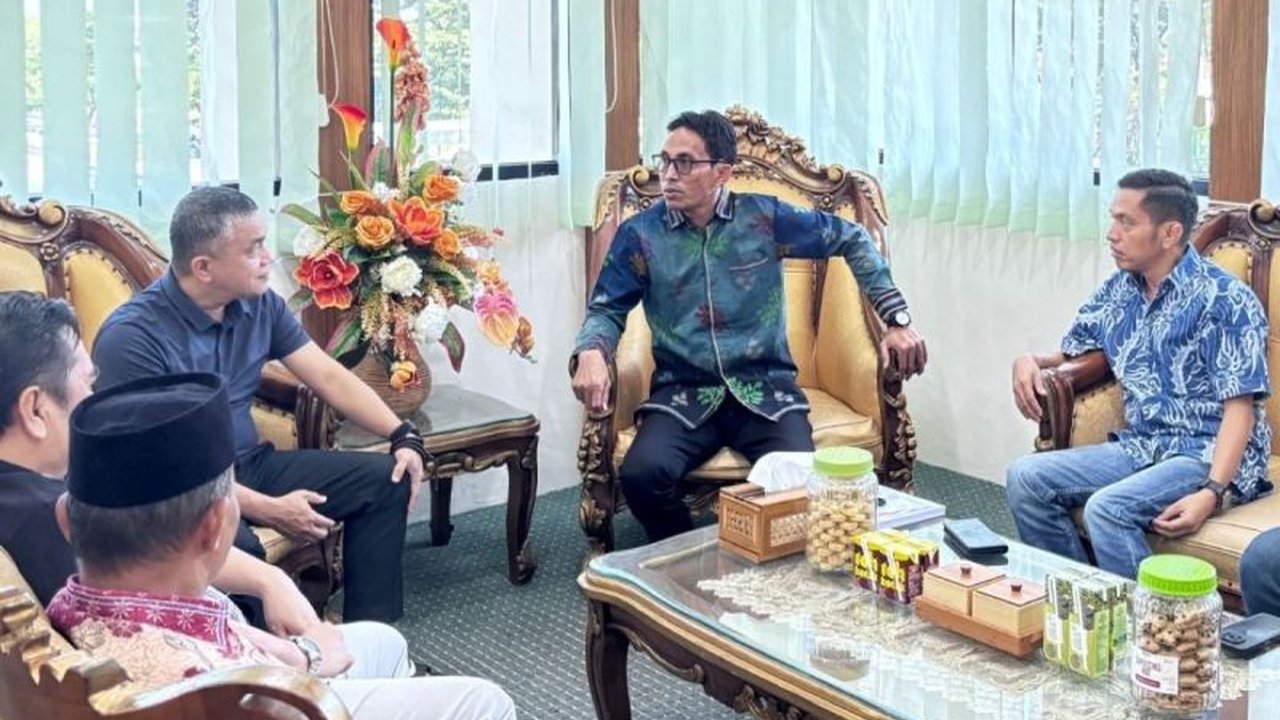 KPU Palu Serahkan Laporan Pilkada 2024: Bukti Akuntabilitas dan Inovasi Pendidikan Pemilih