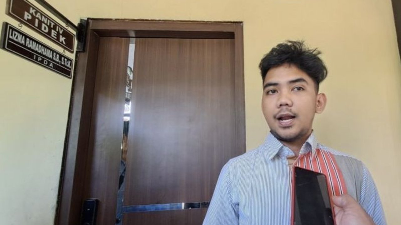 Polres Lamongan segera memanggil saksi terkait kasus dugaan penipuan umrah haji oleh PT Tawwabiin yang merugikan ribuan jamaah hingga puluhan miliar rupiah. Bagaimana kelanjutannya?