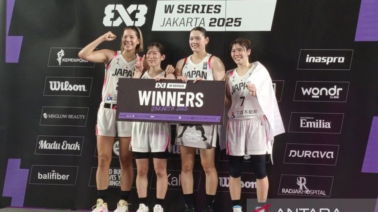 Pebasket Jepang Kiho Miyashita dinobatkan sebagai MVP FIBA 3x3 Women's Series Jakarta. Ia membeberkan strategi timnya fokus bertahan dan menembak untuk meraih gelar juara.