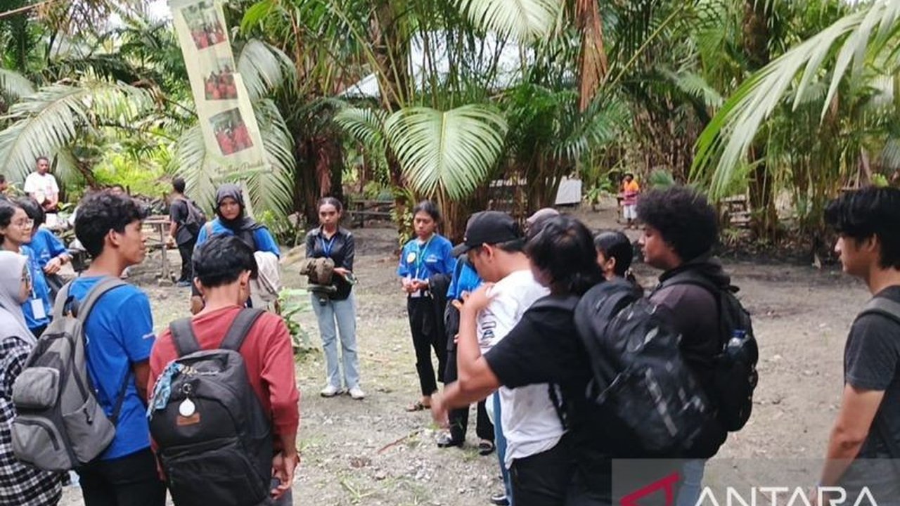 Dinas Kebudayaan dan Pariwisata Jayapura fokus kembangkan wisata kampung sebagai sumber ekonomi baru, libatkan masyarakat lokal untuk pengelolaan dan pelestarian.