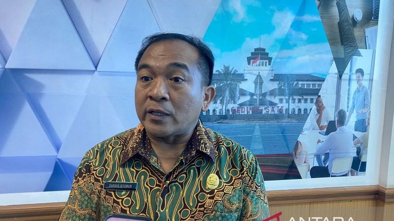 BPS Jabar: Terungkap, Beras Oplosan Sumbang 22,03% Garis Kemiskinan di Perkotaan, Mendesak Ditangani!