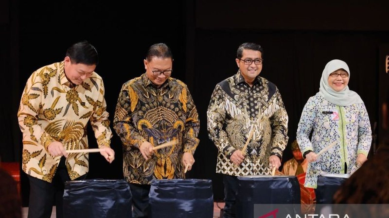 Menteri Ekonomi Kreatif Teuku Riefky Harsya mengapresiasi festival fesyen kuliner sebagai pendorong utama ekonomi kreatif dan penciptaan lapangan kerja berkualitas di Indonesia.