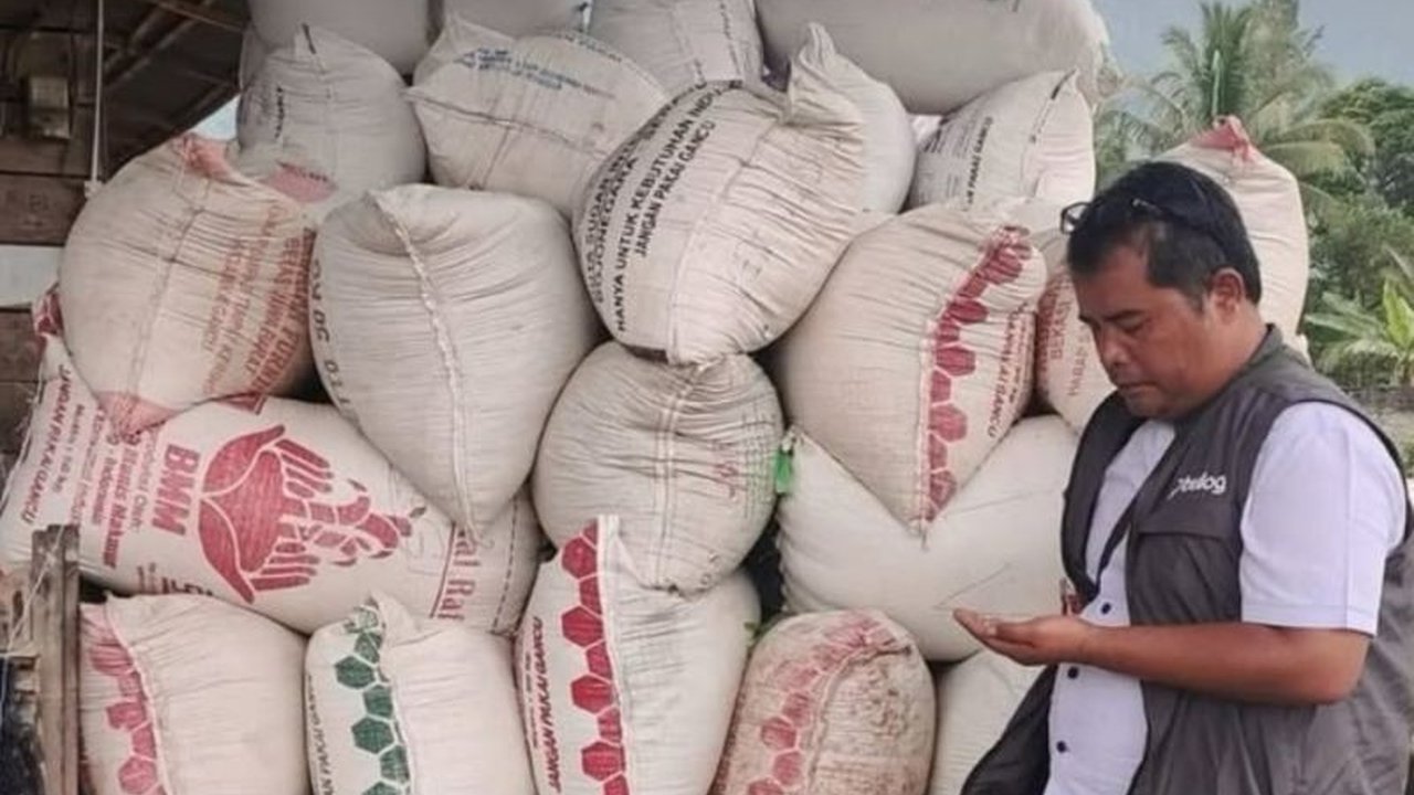 Perum Bulog Cabang Rejang Lebong menargetkan Penyerapan Beras Petani sebesar 1.080 ton hingga akhir 2025. Akankah target ambisius ini tercapai demi ketahanan pangan daerah?