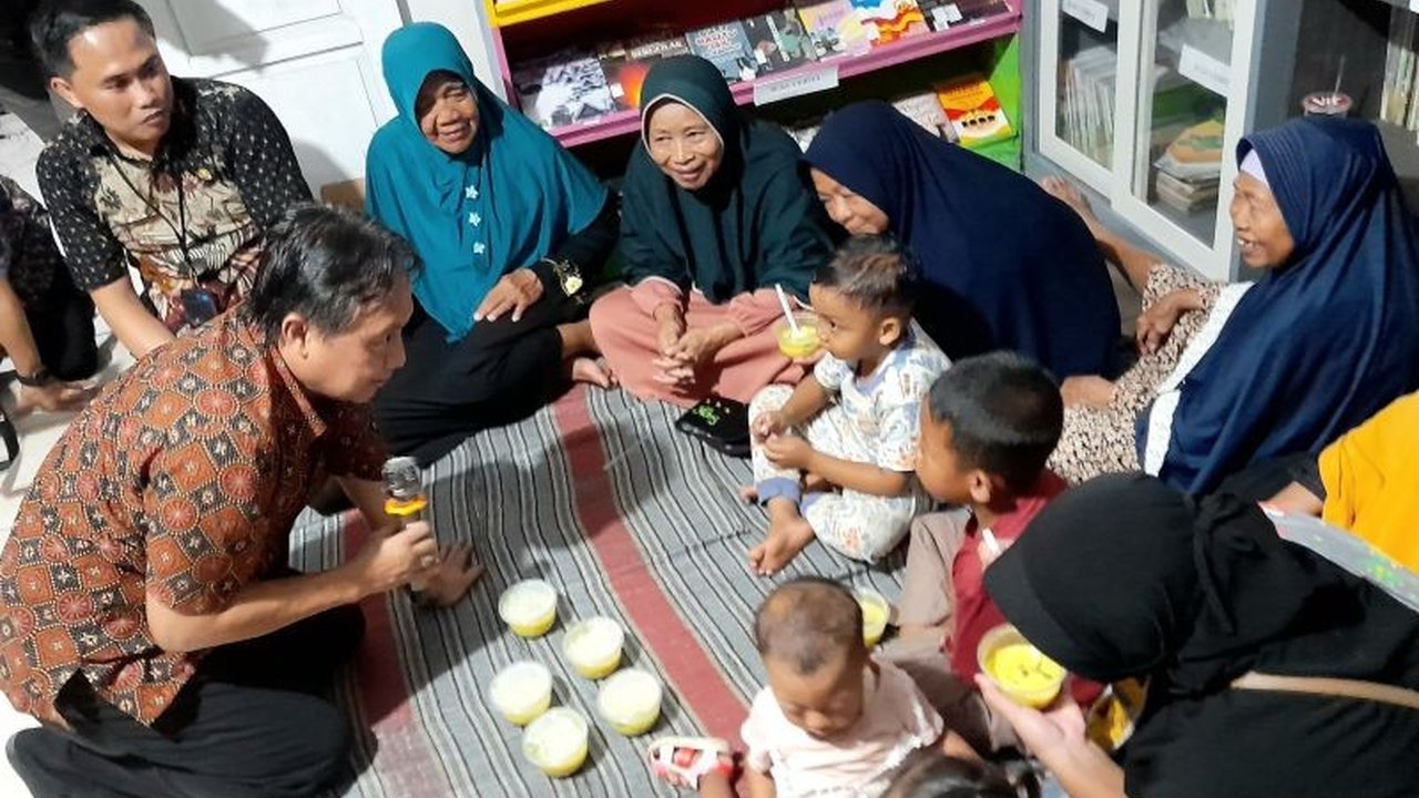 Inovasi Dapur Sehat Kampung KB (Dashat) dengan penggantian menu bulanan menjadi strategi ampuh BKKBN atasi stunting, pastikan nutrisi optimal dan anak tidak bosan.