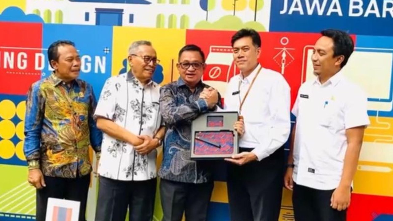 Disdag Kalsel melakukan studi komparasi ke Jawa Barat untuk memperkuat Penguatan UMKM Kalsel melalui pembangunan rumah kemasan. Apa saja yang dipelajari dan bagaimana dampaknya bagi Banua?