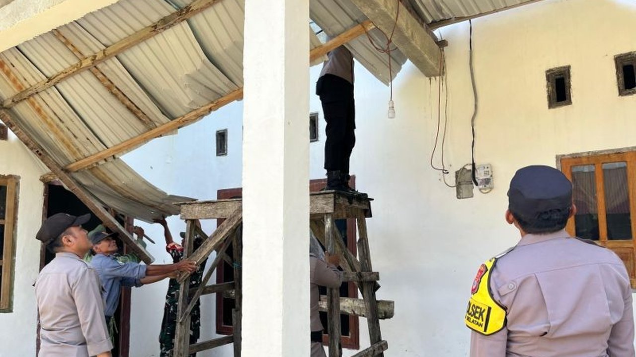 Polres Poso sigap mengerahkan 40 personel untuk membantu warga terdampak gempa bumi di Poso. Simak upaya komprehensif mereka dalam pemulihan pascabencana.