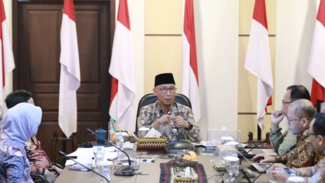 Gubernur Lampung Rahmat Mirzani Djausal menyatakan Aplikasi Lampung In menjadi instrumen vital dalam pengawasan dan pencegahan korupsi, selaras dengan program KPK. Bagaimana platform ini bekerja?