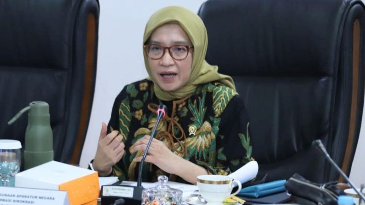 Menteri PANRB Rini Widyantini menegaskan Strategi Nasional Pencegahan Korupsi (Stranas PK) adalah akselerator reformasi struktural, bukan hanya instrumen pengawasan. Apa dampaknya bagi ekonomi?