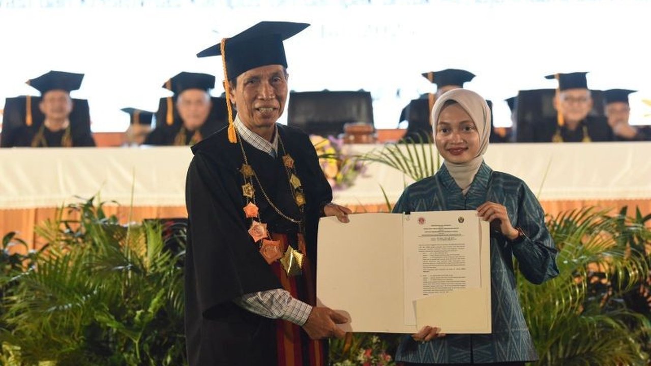 Pemerintah Kota Kediri menegaskan pentingnya Kesiapan Mahasiswa menghadapi ketatnya dunia kerja yang makin selektif dan menuntut inovasi. Bagaimana mereka mempersiapkan diri?