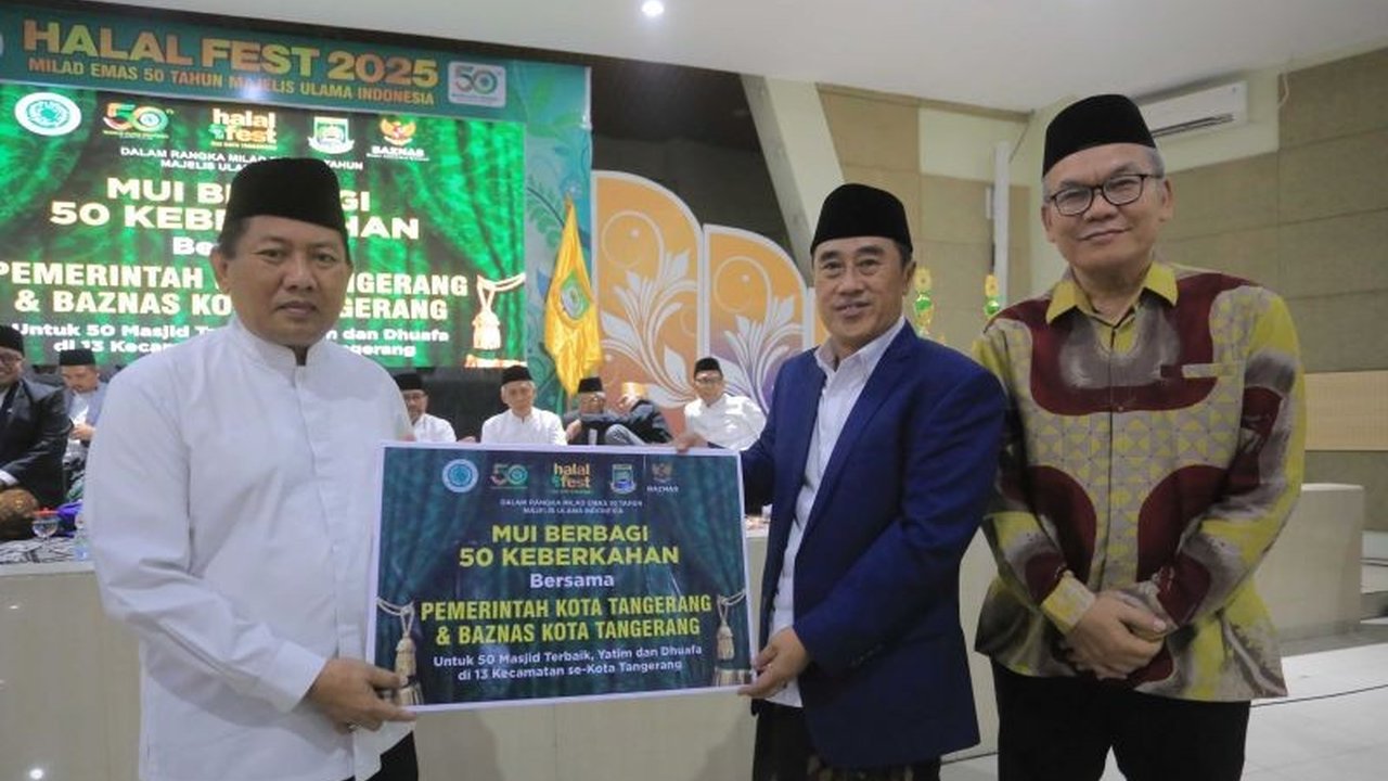 Halal Fest 2025 berhasil menggalang donasi fantastis lebih dari Rp1,8 miliar untuk Palestina, menunjukkan kepedulian umat Islam di tengah Milad Emas MUI.
