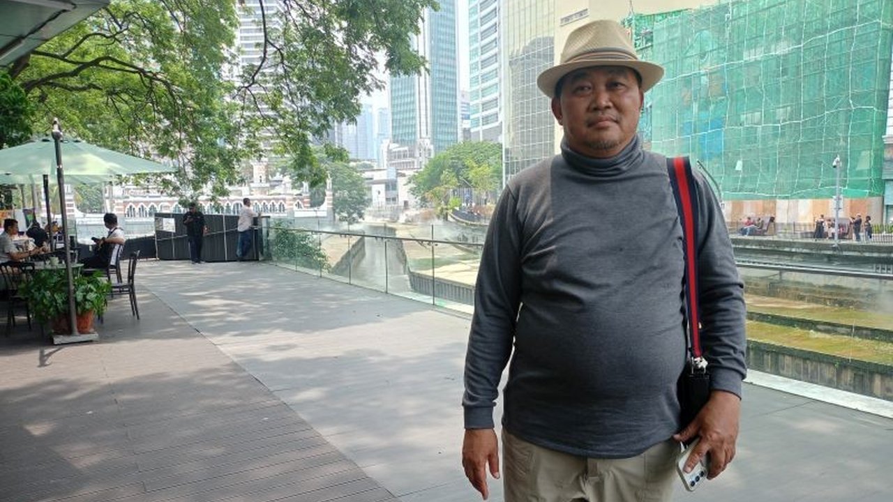 Masyarakat Anti-Korupsi Indonesia (MAKI) mengonfirmasi keberadaan Riza Chalid di Malaysia dan menduga ia telah menikah dengan kerabat sultan, memicu desakan red notice.