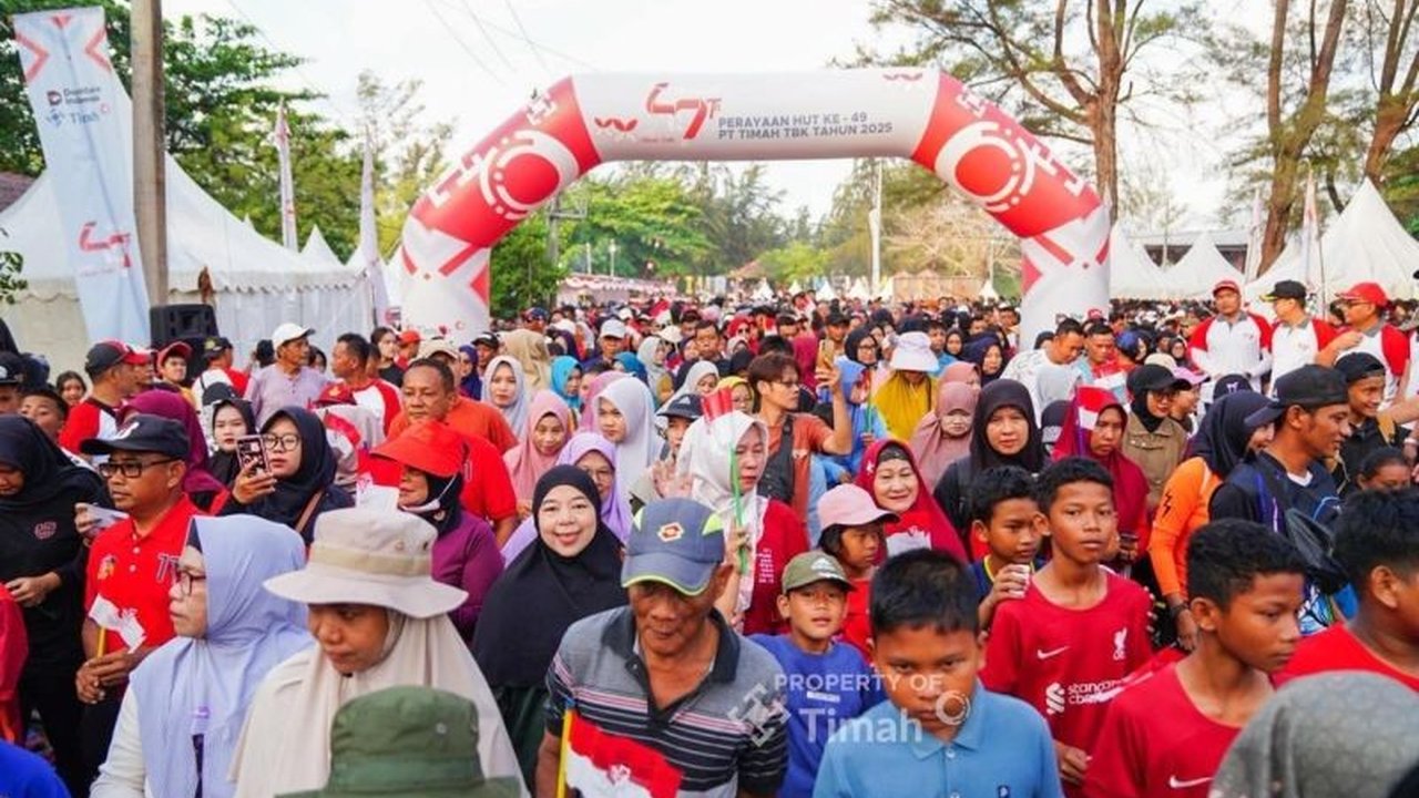 Antusiasme tinggi menyelimuti Belitung Timur saat seribuan warga mengikuti Jalan Sehat Merah Putih dalam rangka HUT ke-49 PT Timah Tbk, menandai komitmen perusahaan terhadap masyarakat.