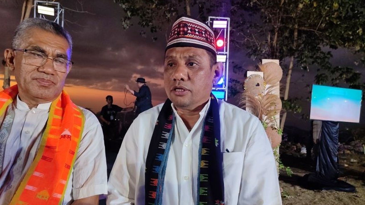 Kegiatan Weekend at Parapuar Cultural Hills di Labuan Bajo menjadi wadah bagi seniman lokal, sekaligus upaya Pemprov NTT menarik wisatawan lebih luas. Simak dampaknya!