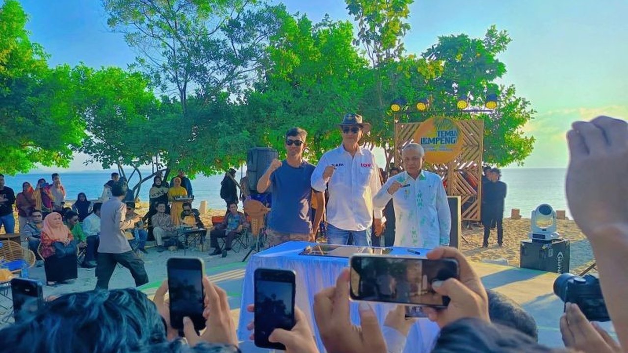 Pemerintah Kabupaten Donggala serius menggenjot pembangunan desa berbasis potensi lokal, salah satunya melalui Festival Temu Lempeng di Desa Siweli yang unik. Simak strategi lengkapnya!