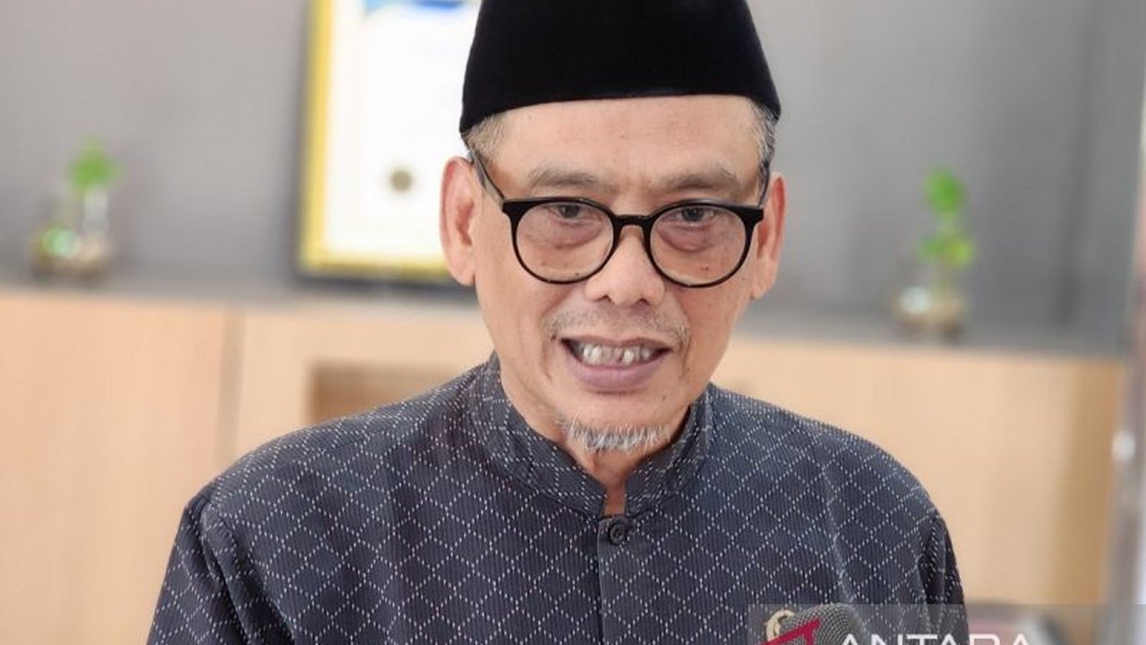 Legislator DPR RI menyoroti keberhasilan SMKN Jateng sebagai model ideal untuk pengelolaan Sekolah Rakyat. Bagaimana sistem pendidikan gratis dan berasrama ini bisa menjadi solusi?