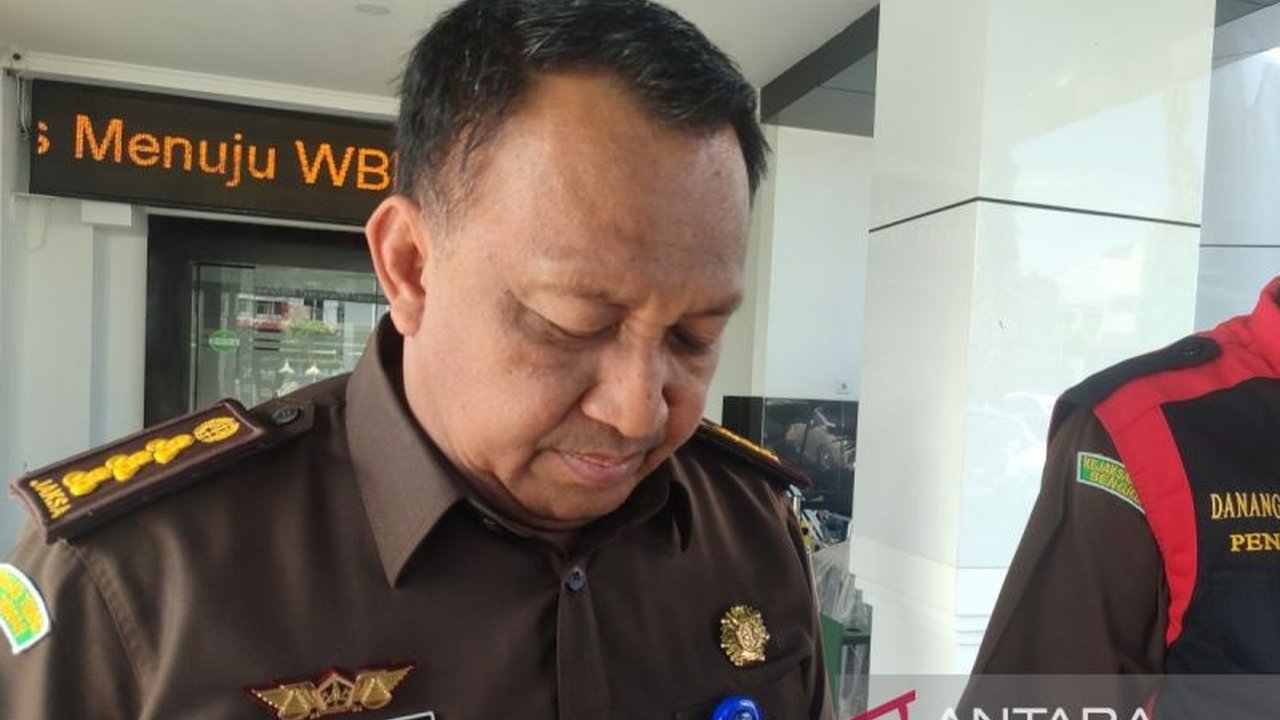 Kejaksaan Tinggi Bengkulu tengah mendalami dugaan TPPU tambang batu bara yang merugikan negara hingga Rp500 miliar. Akankah para tersangka dapat menikmati hasil kejahatan?