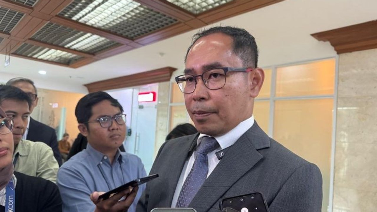 Kementerian Luar Negeri RI memastikan tidak ada WNI yang menjadi korban konflik bersenjata antara Kamboja dan Thailand. Ketegangan ini dipicu sengketa Candi Preah Vihear.