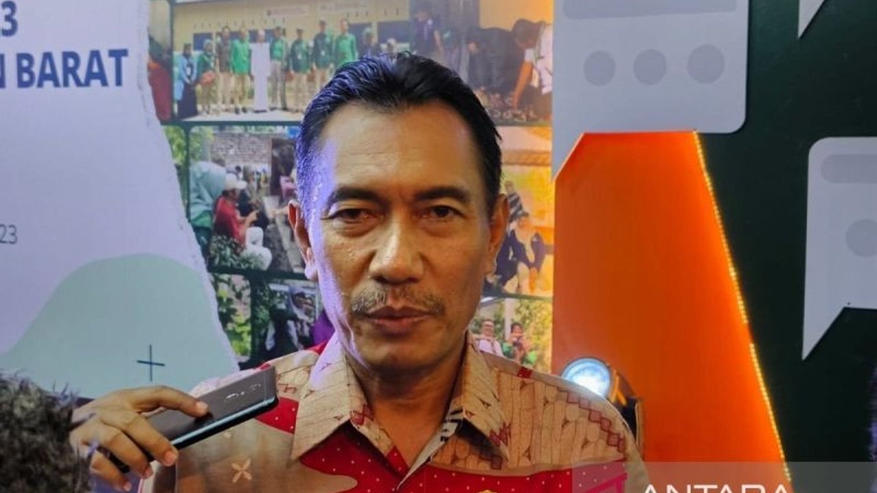 Badan Pusat Statistik (BPS) mencatat Tingkat Kemiskinan Kalbar terus menurun, mencapai 6,16% pada Maret 2025. Apa saja faktor pendorong di balik tren positif ini?