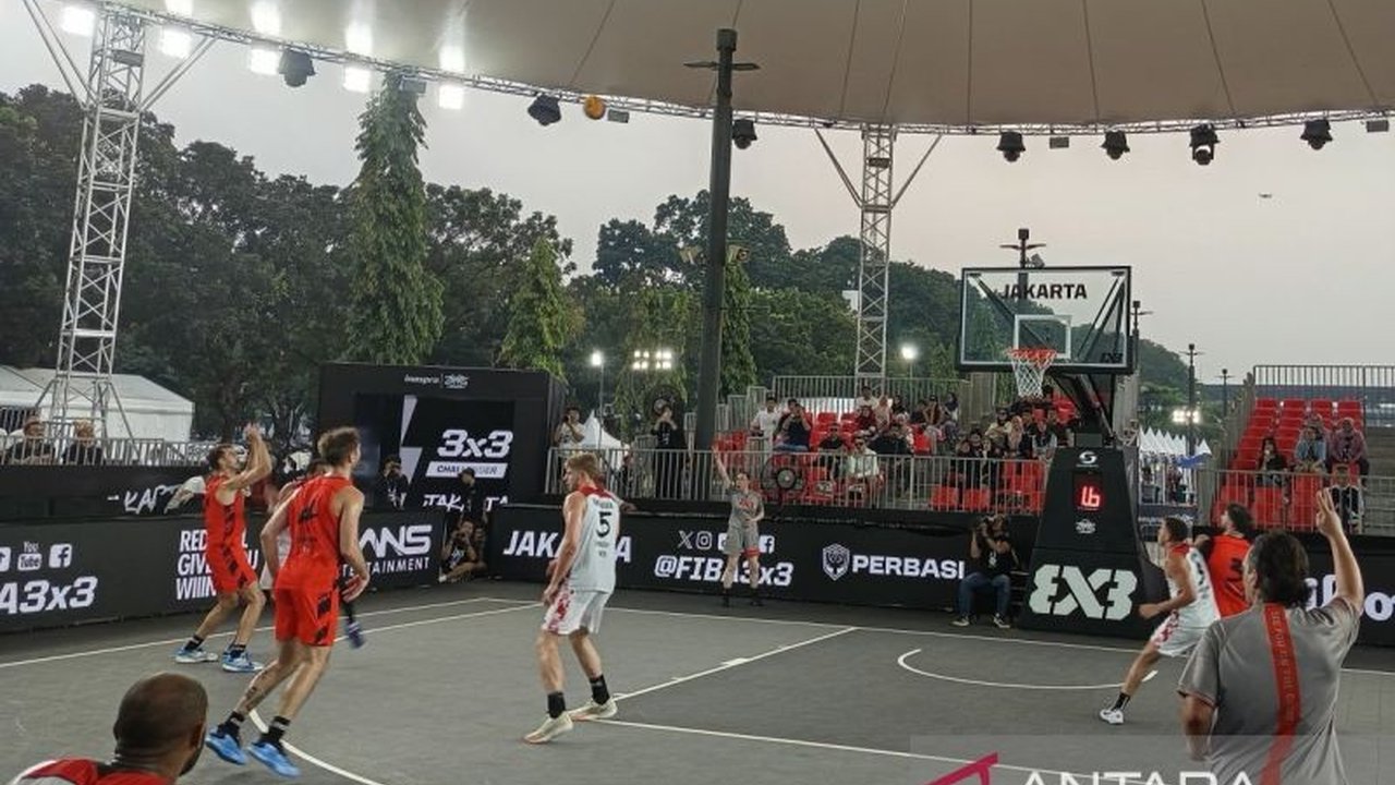 MVP Piala Dunia 3x3 Guim Exposito dan timnya Barcelona secara mengejutkan harus mengakui keunggulan Utrecht di perempat final FIBA 3x3 Challenger Jakarta. Bagaimana jalannya pertandingan sengit ini?