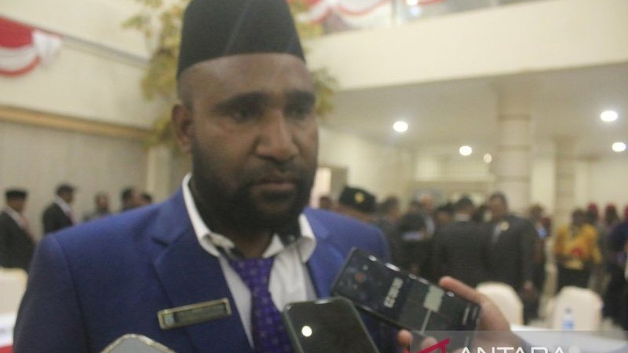 Ketua DPRP Pegunungan Yos Elopere tegaskan pentingnya menjaga nilai toleransi di Papua Pegunungan. Bagaimana kebersamaan lintas agama jadi kunci pembangunan daerah?