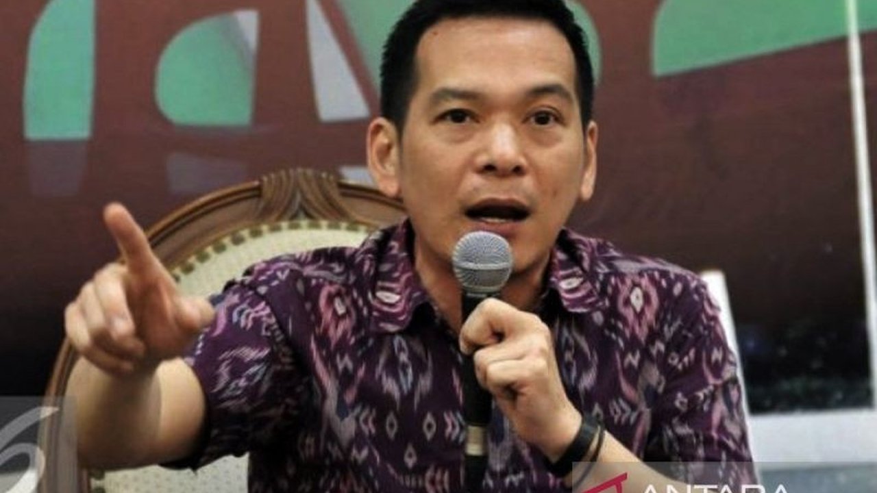 Skandal beras oplosan di Riau menggegerkan publik. Anggota DPR mendesak Polri untuk mengusut tuntas jaringan nasional, demi melindungi masyarakat dari praktik curang ini.
