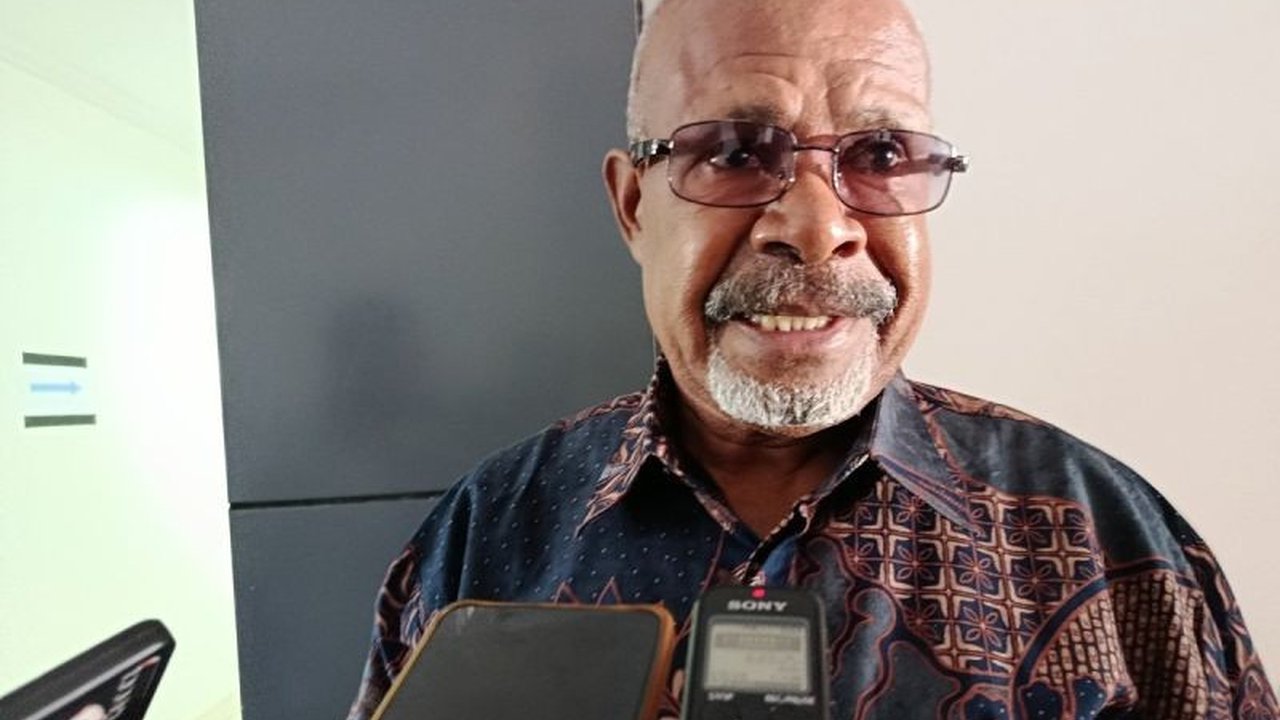 Dinas Kesehatan Papua Pegunungan gencar lakukan penanganan stunting di delapan kabupaten. Angka prevalensi stunting yang mencapai 37,5% menjadi perhatian serius. Bagaimana upaya mereka?