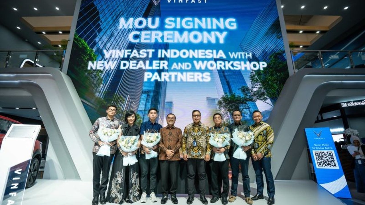 VinFast Perluas Jaringan diler di Indonesia, kini mencapai 85 showroom dan menargetkan 100 showroom tahun ini. Simak strategi ambisius VinFast!