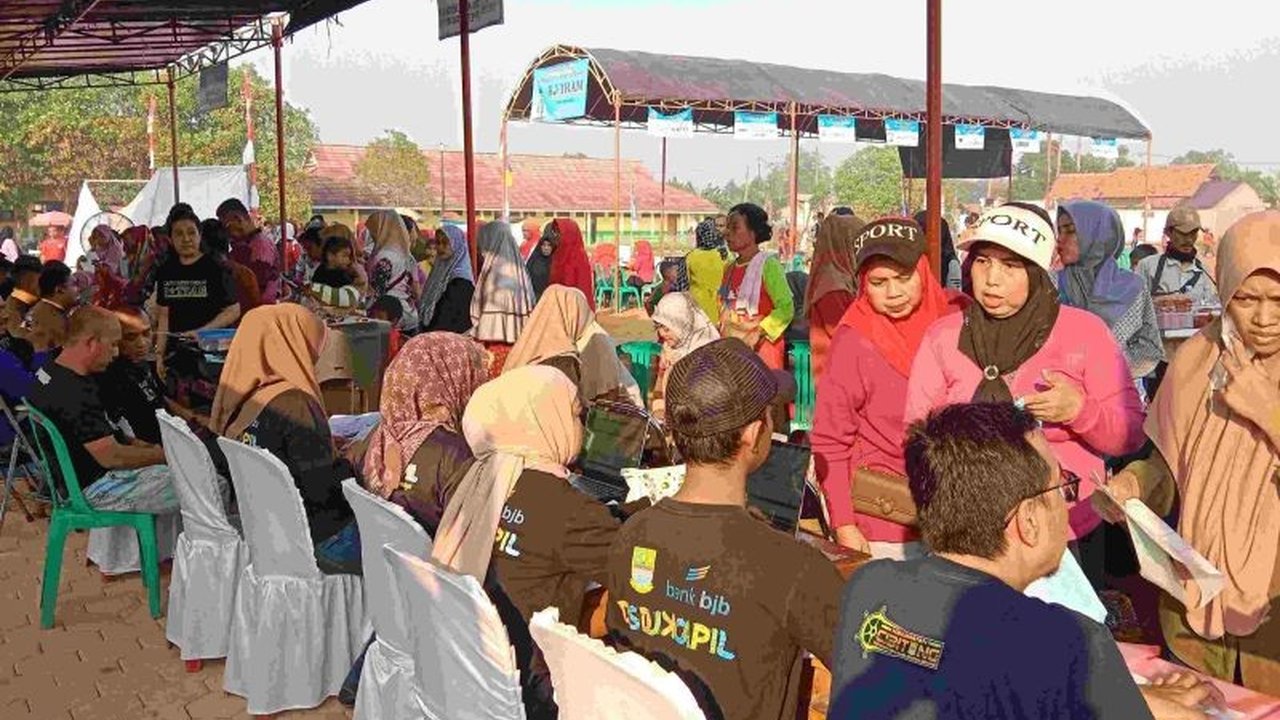 Ratusan Warga Bekasi Antusias Manfaatkan Botram Layanan Publik, Ternyata Ini Keunggulannya!