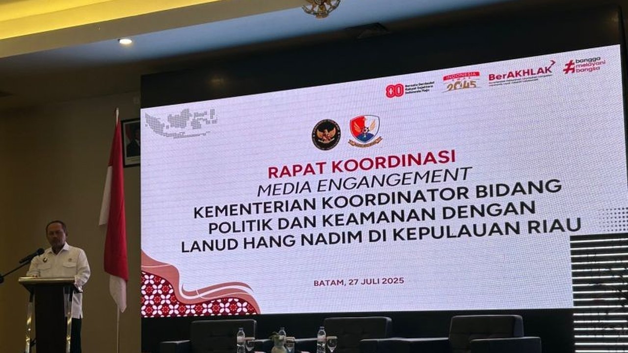 Kemenkopolkam serius mendorong peningkatan Indeks Kebebasan Pers Batam, menyoroti tantangan media di era digital. Apa saja langkah pemerintah untuk jurnalisme berdaulat?