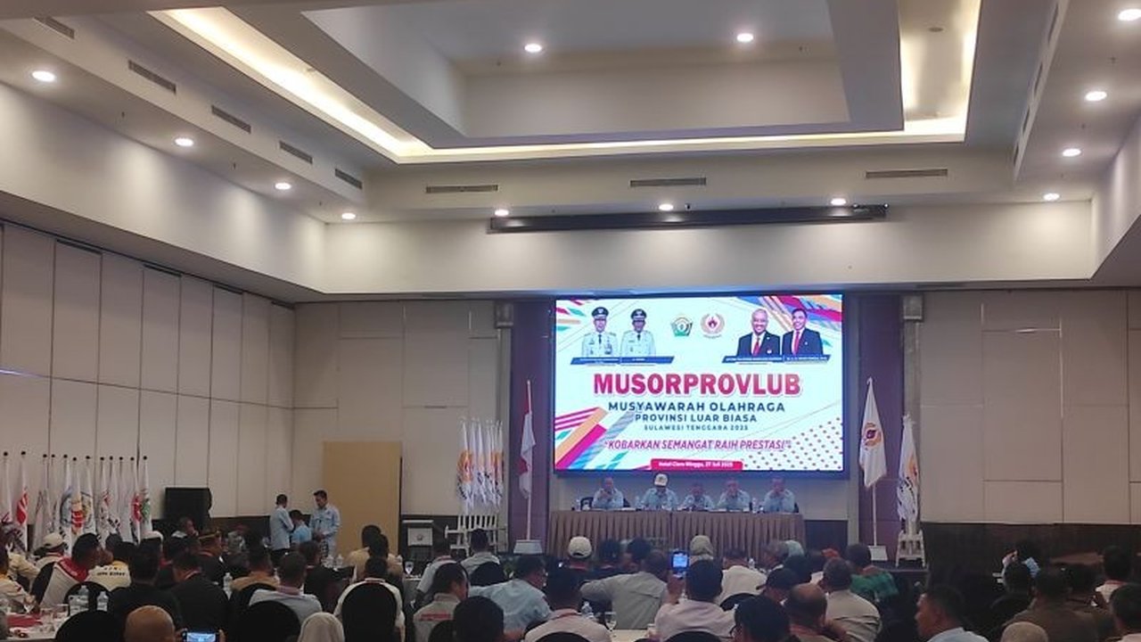 Andi Ady Aksar resmi terpilih secara aklamasi sebagai Ketua KONI Sultra periode 2025-2029. Simak visi dan misinya dalam memajukan olahraga Sulawesi Tenggara!