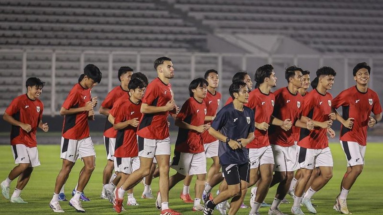 Manajer Timnas U-23 Indonesia mengungkap terkini Kondisi Pemain Timnas U-23, Jens Raven, Arkhan Fikri, dan Toni Firmansyah menjelang final Kejuaraan ASEAN U-23 2025.