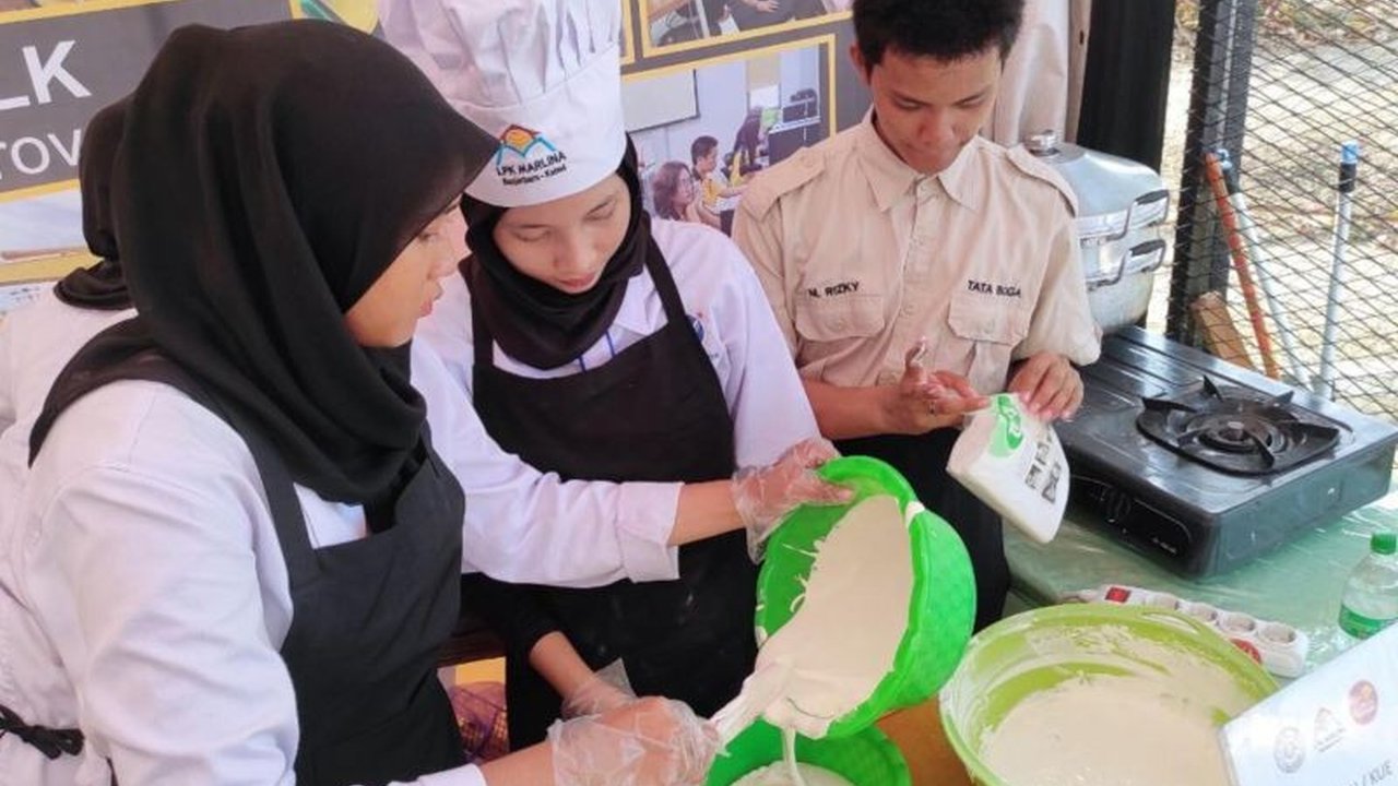 Kalsel Expo 2025 akan hadir dengan 200 stan di Banjarbaru, menjadi ajang promosi produk unggulan dan kolaborasi bisnis dalam rangka HUT ke-75 Provinsi Kalsel.