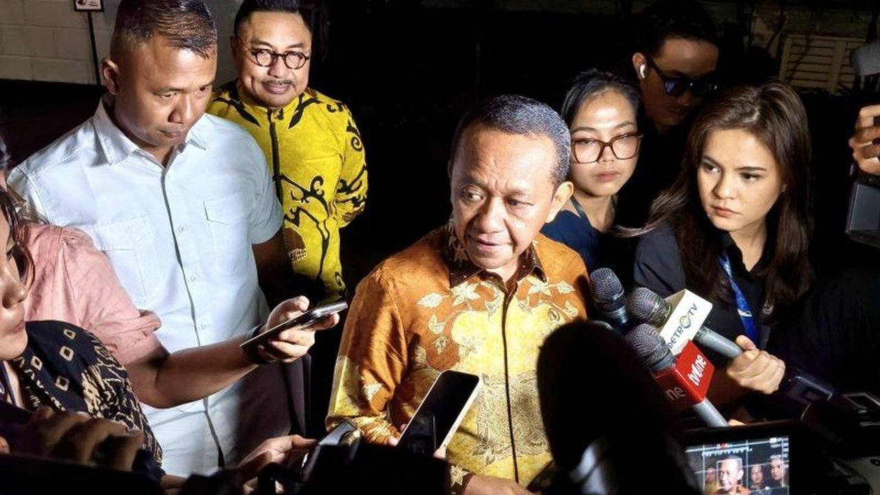 Menteri ESDM Bahlil Lahadalia mengungkapkan Indonesia dan AS sepakati Impor Energi Indonesia AS senilai $15 miliar untuk minyak mentah dan LPG, mengurangi ketergantungan impor.