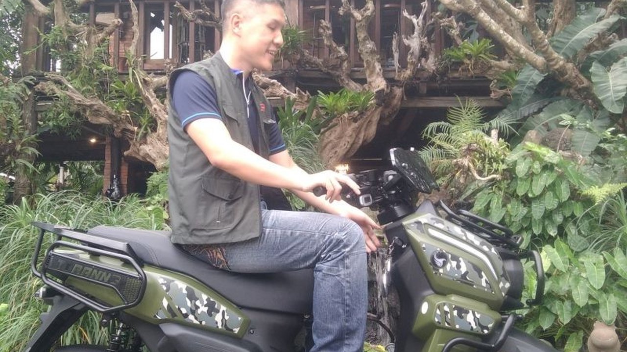Motor listrik Tyranno kini telah mengantongi TKDN 50 persen, siap berekspansi di Bali dengan fitur canggih dan harga menarik, mendukung pariwisata hijau.