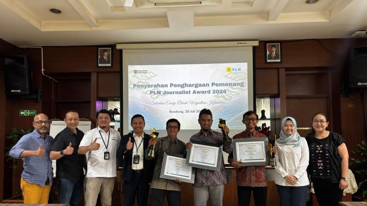 Dua jurnalis LKBN ANTARA Biro Jawa Barat berhasil meraih penghargaan prestisius di PLN Journalist Award 2024, menunjukkan dedikasi tinggi dalam menyajikan informasi berkualitas.