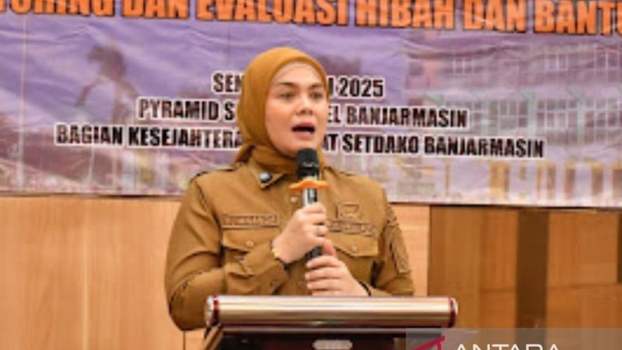 Pemerintah Kota Banjarmasin serius memperkuat pengawasan dana hibah bansos senilai ratusan miliar rupiah mulai 2025 demi transparansi dan akuntabilitas. Apa saja langkahnya?