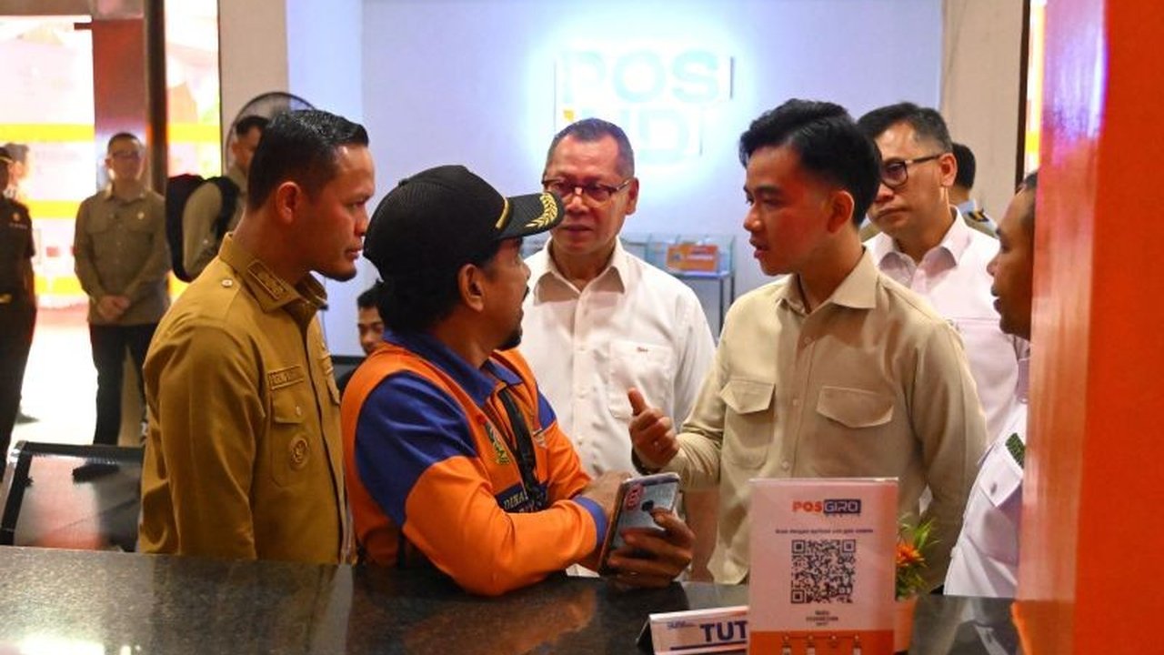 Wakil Presiden Gibran Rakabuming Raka menekankan pentingnya pengawasan Bantuan Subsidi Upah (BSU) agar tidak ada potongan dan mengingatkan penerima untuk menggunakan dana secara produktif, bukan untuk judi online.