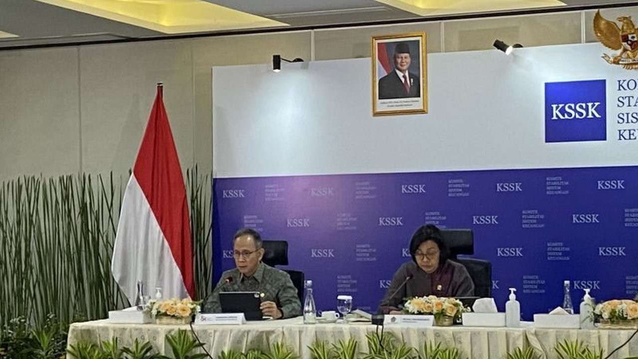 OJK mengumumkan pertumbuhan kredit bank sebesar 7,77% pada Juni 2025, menandakan stabilitas sektor keuangan di tengah tantangan global.
