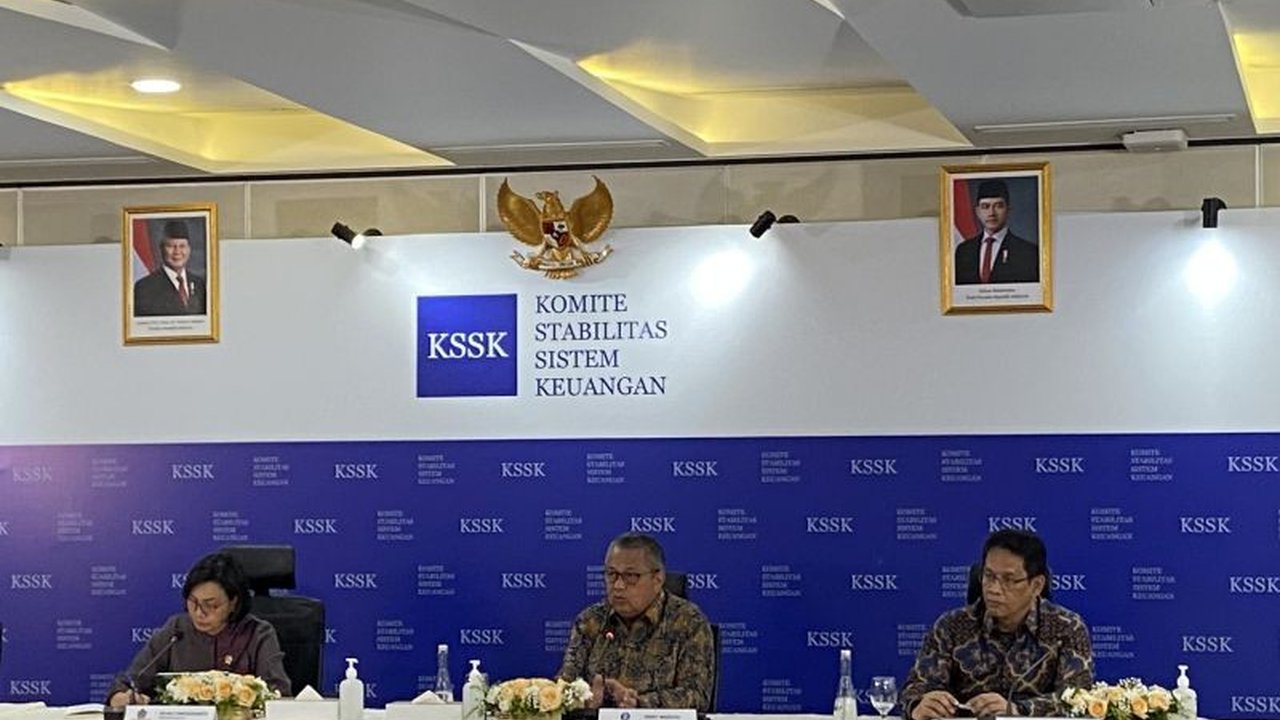 Bank Indonesia (BI) membuka peluang penurunan BI-Rate, suku bunga acuan, lebih lanjut. Peluang ini muncul setelah tiga kali pemangkasan. Apa saja pertimbangannya?